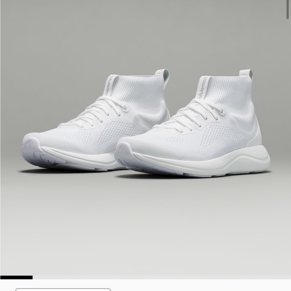 Lululemon Women’s Chargefeel Mid